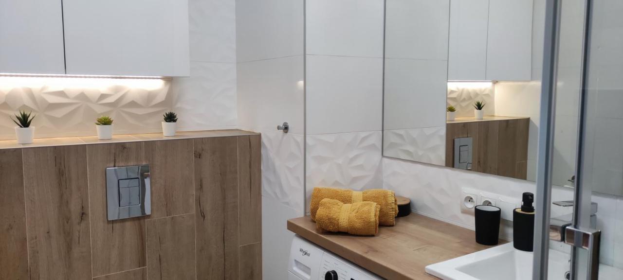 Apartament Przy Fabrycznym Łódź Buitenkant foto